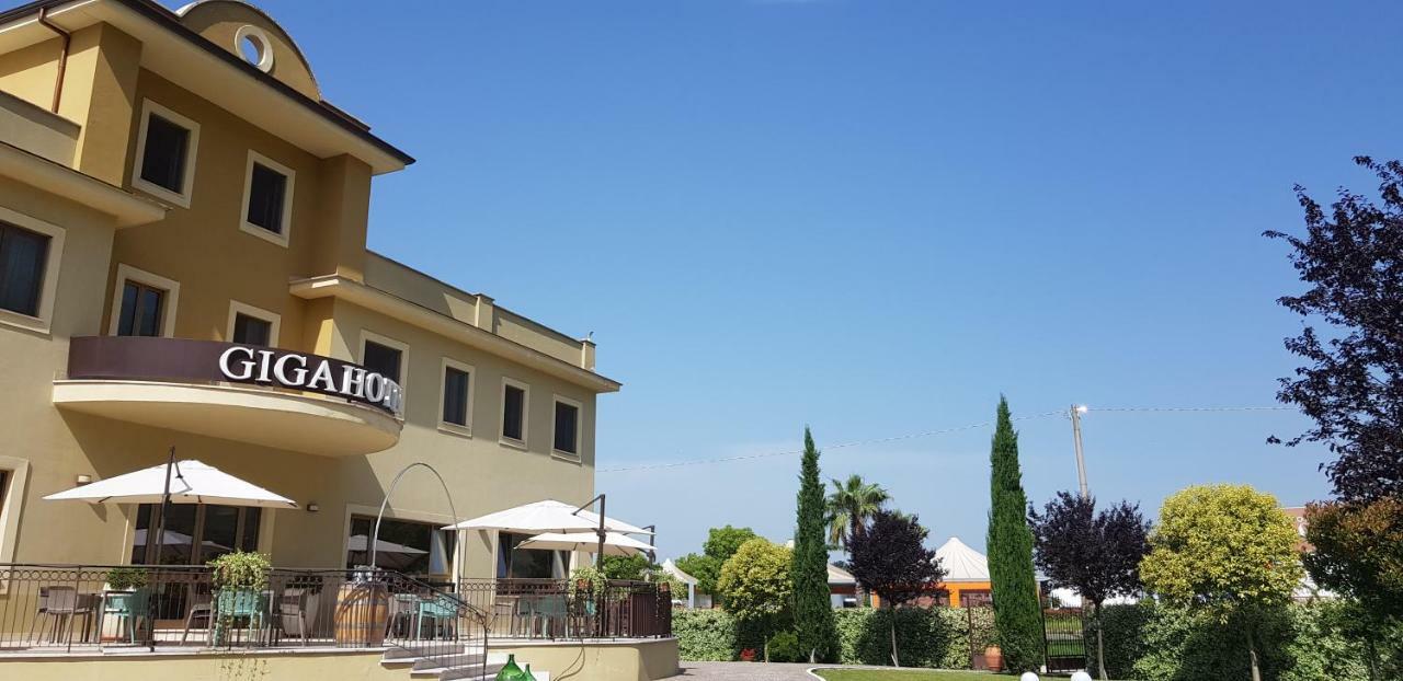 Giga Hotel Villa Santa Lucia Exteriér fotografie